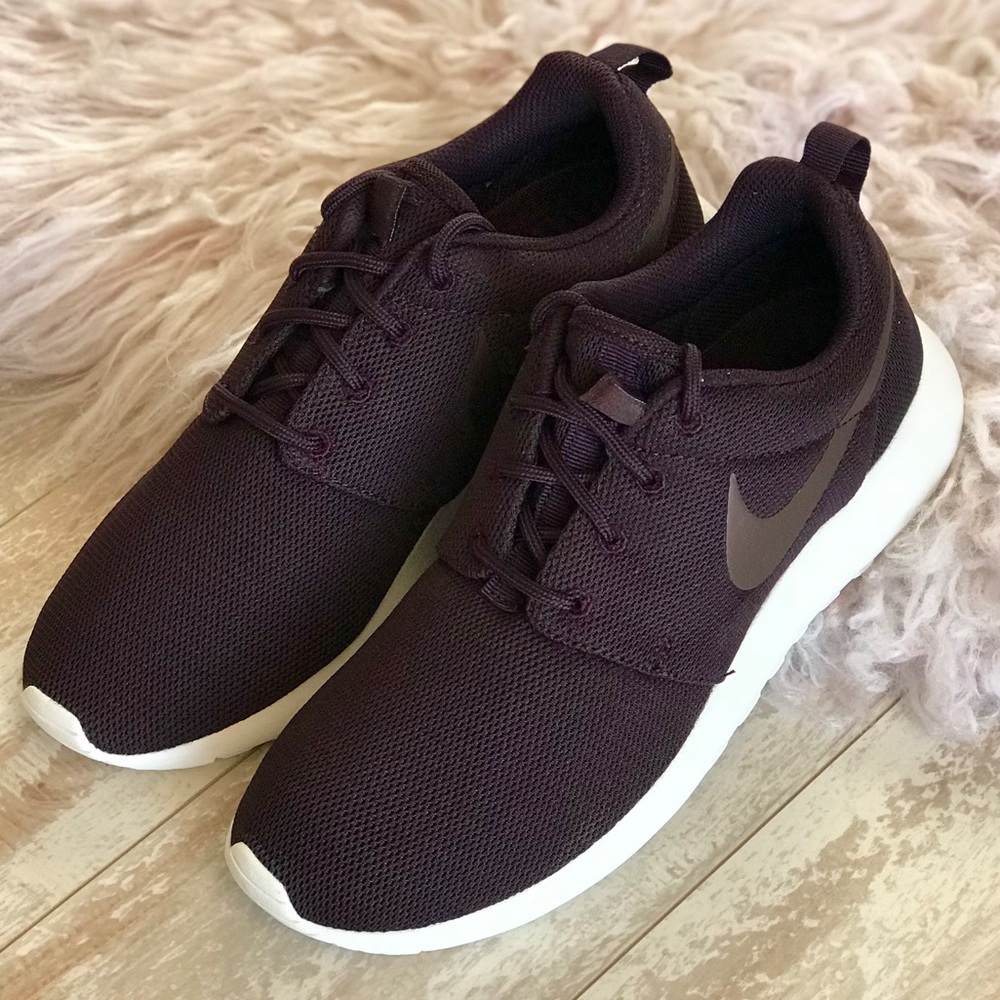 NWTNike Roshe port wine - Picture 4 of 8